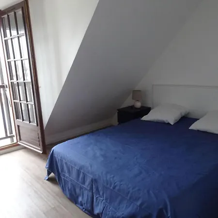 Nice Duplex Apartment, 400 M From The Beach Apartment *